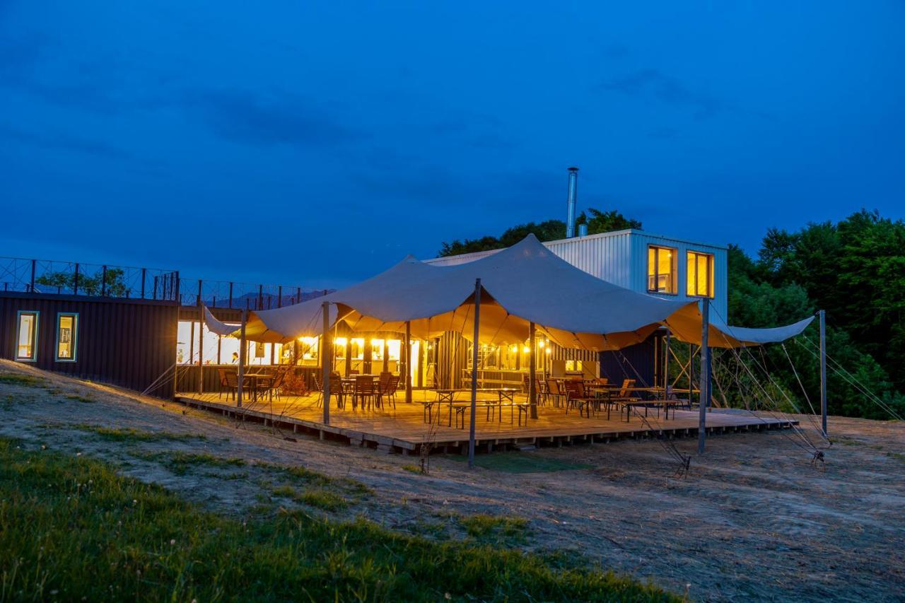 Ursa Mica Glamping Resort Şirnea Exterior foto